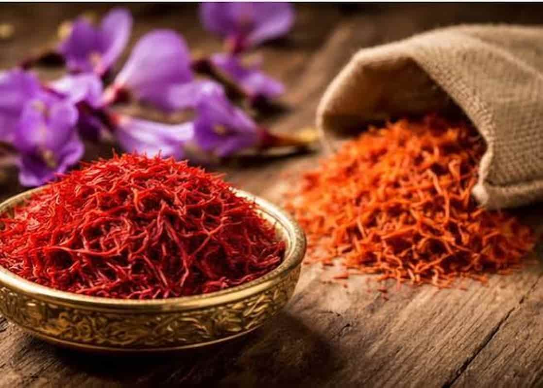 زعفران ایرانی تهیه شده از بهترین مزارع زعفران ایران
